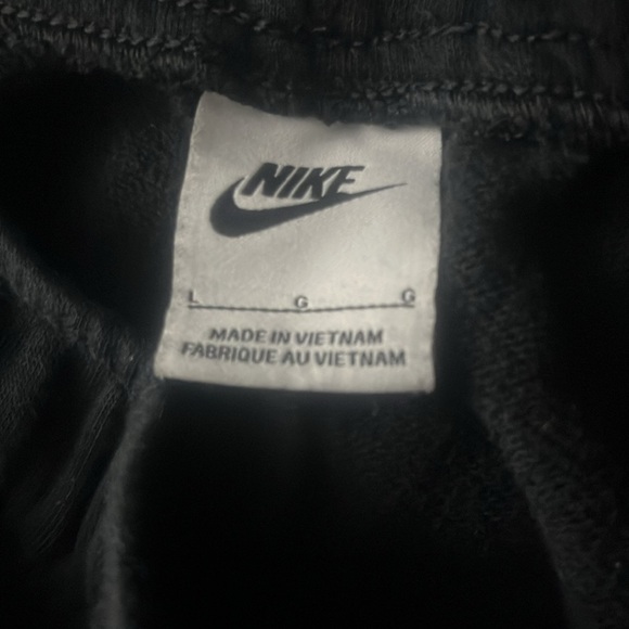 Large Black Nike jogger sweatpants still in good condition - Picture 2 of 3